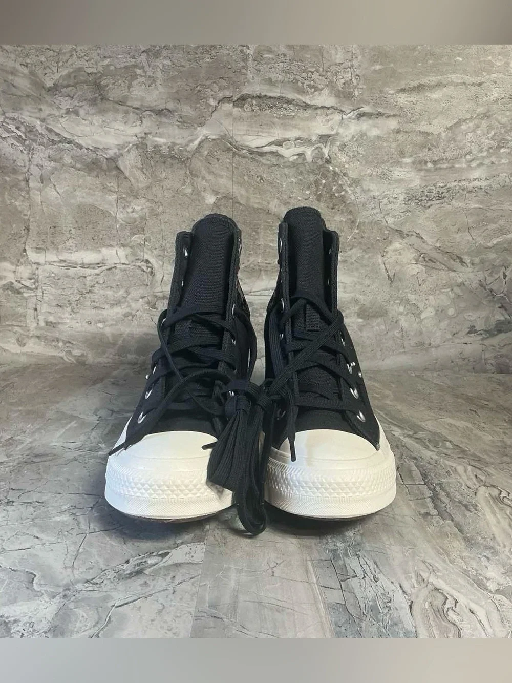 Converse upper material